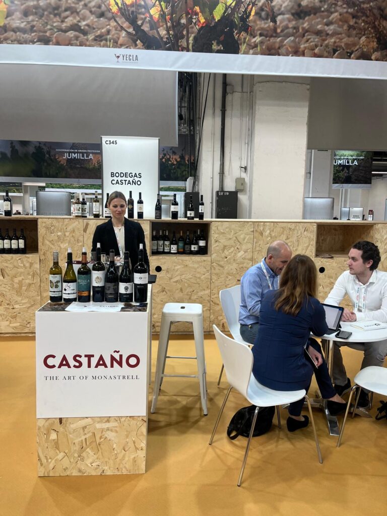 Reuniones de las Bodegas Castaño de Yecla en la Barcelona Wine Week 2025