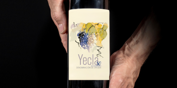 portada botella dop yecla 50